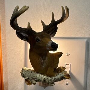 3D Resin Buck Deer Nightlight Rivers Edge Wall Plug Stag Antlers New In Box